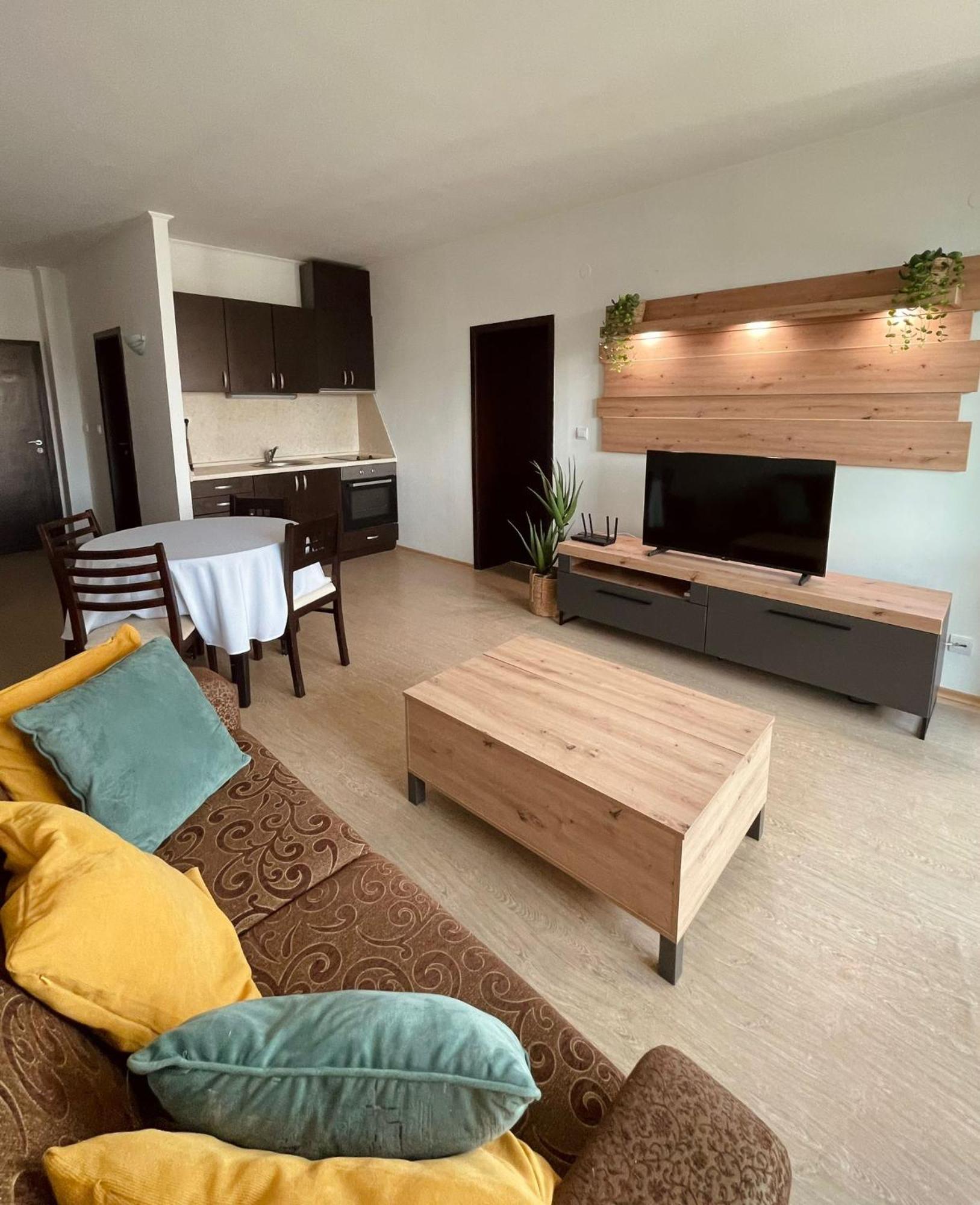 Apartment mit Aussicht und Balkon